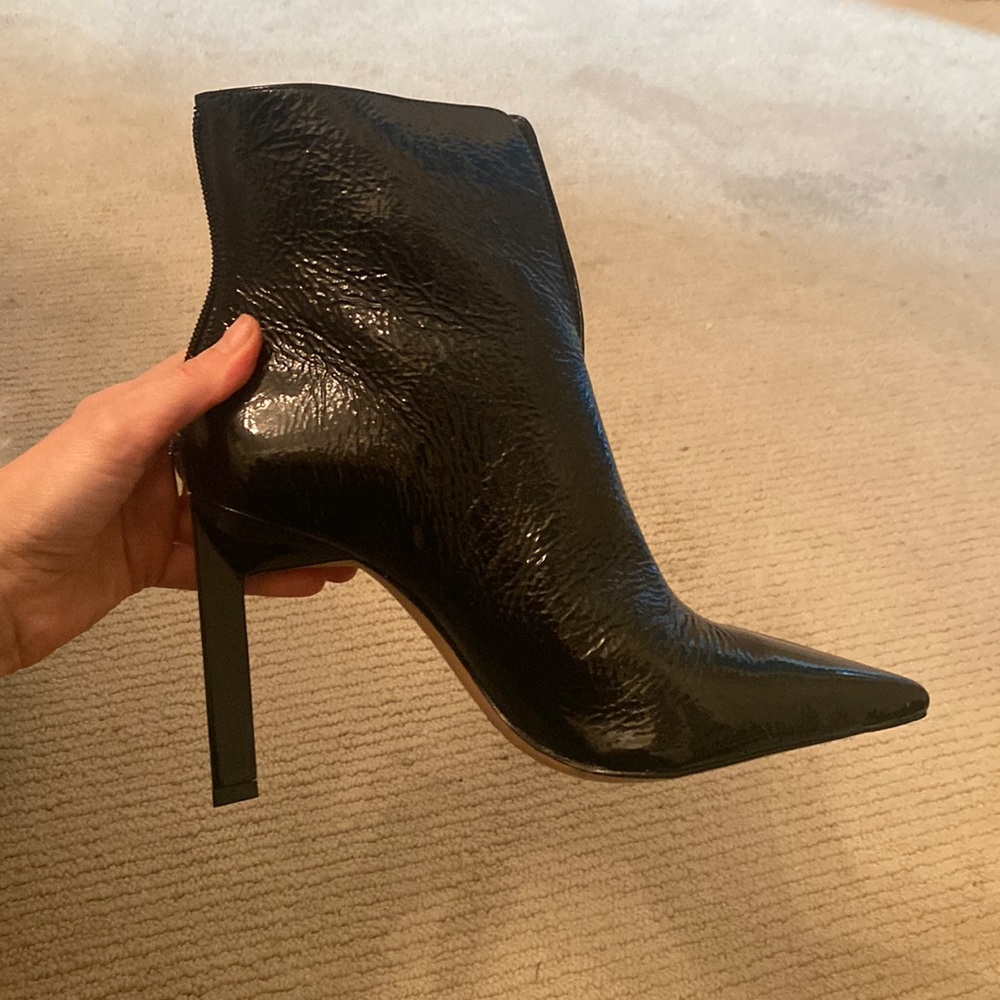 Brand new never worn Schutz boots retail $125